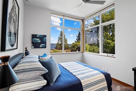 4502 55th Avenue NE Seattle WA 98105