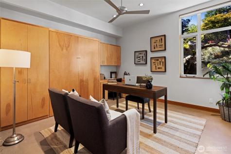 4502 55th Avenue NE Seattle WA 98105