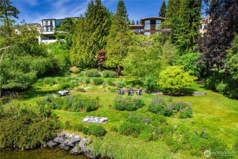 4502 55th Avenue NE Seattle WA 98105
