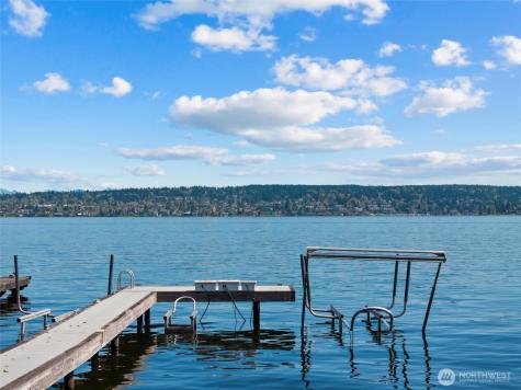 4502 55th Avenue NE Seattle WA 98105