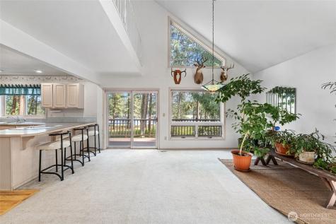 61 Columbia Drive Kettle Falls WA 99141