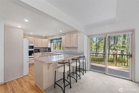 61 Columbia Drive Kettle Falls WA 99141