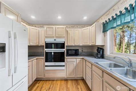 61 Columbia Drive Kettle Falls WA 99141