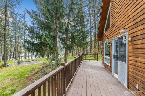 61 Columbia Drive Kettle Falls WA 99141