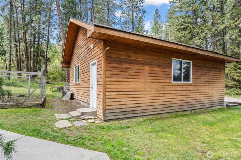 61 Columbia Drive Kettle Falls WA 99141