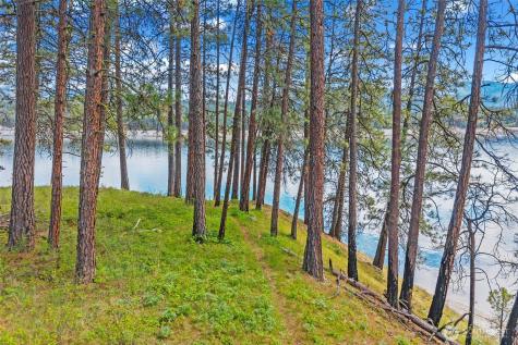 61 Columbia Drive Kettle Falls WA 99141