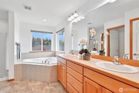 11706 51st Drive SE Everett WA 98208