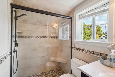 6562 5th Avenue NE Seattle WA 98115