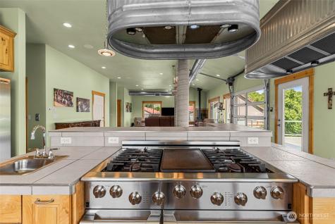 1307 Jefferson Avenue Bridgeport WA 98813