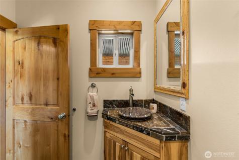 1307 Jefferson Avenue Bridgeport WA 98813