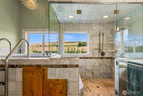 1307 Jefferson Avenue Bridgeport WA 98813