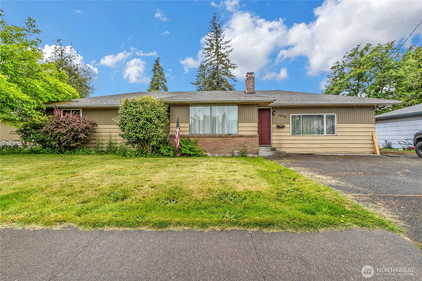 1410 7th Avenue SW Puyallup WA 98371