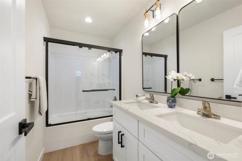 19505 Damson Road Lynnwood WA 98036