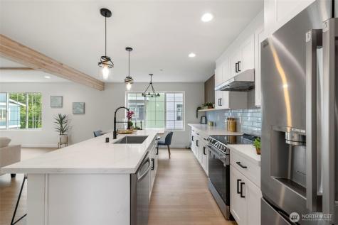 19505 Damson Road Lynnwood WA 98036