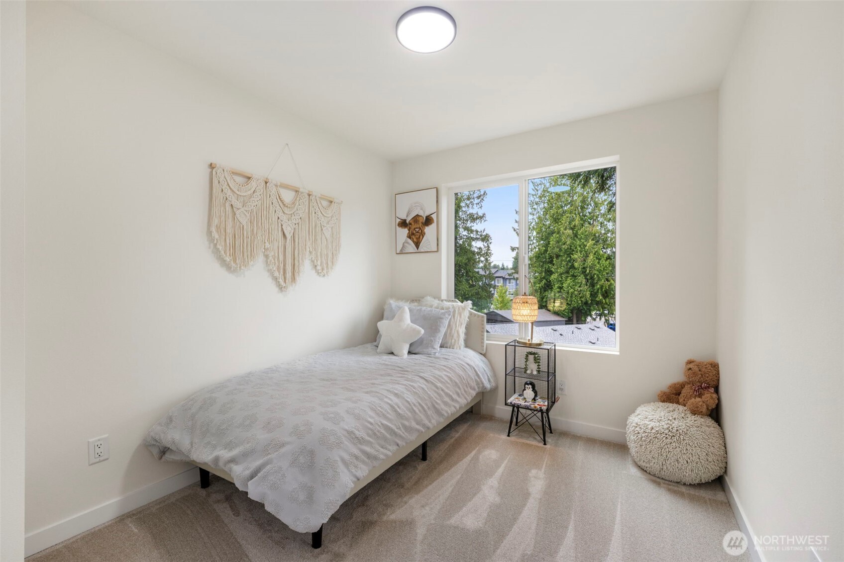 19505 Damson Road Lynnwood WA 98036