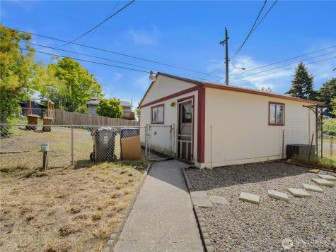 4915 N 37th Street Tacoma WA 98407