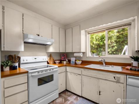 4915 N 37th Street Tacoma WA 98407
