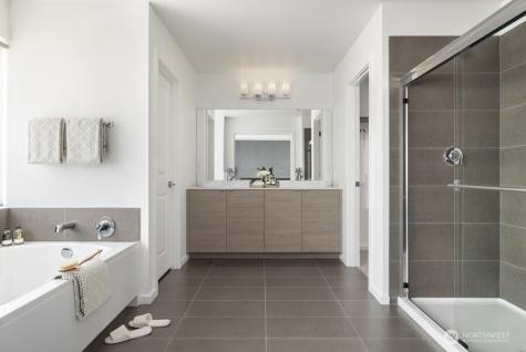 8825 44th Place NE Marysville WA 98270
