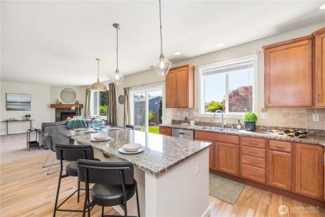 25499 SE 274th Place Maple Valley WA 98038