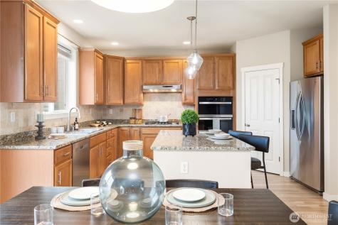 25499 SE 274th Place Maple Valley WA 98038