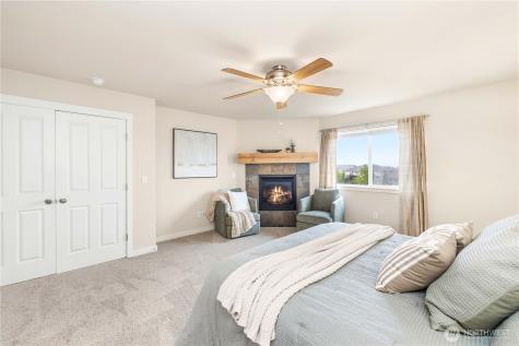 25499 SE 274th Place Maple Valley WA 98038