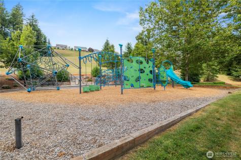 25499 SE 274th Place Maple Valley WA 98038
