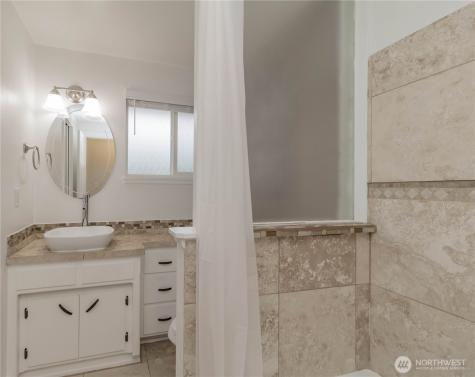1060 Lynnwood Avenue NE Renton WA 98056