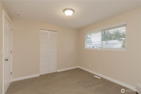 1060 Lynnwood Avenue NE Renton WA 98056