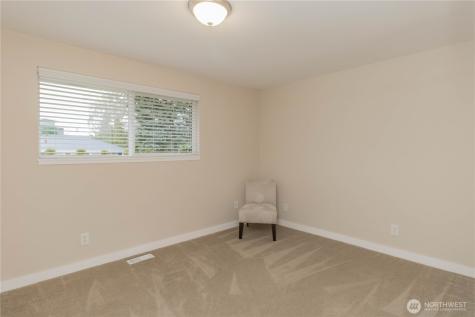 1060 Lynnwood Avenue NE Renton WA 98056