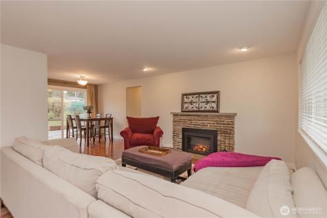 1060 Lynnwood Avenue NE Renton WA 98056