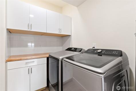 151 W Sprague Avenue Westport WA 98595