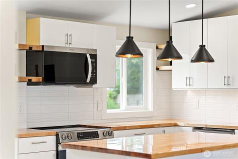 151 W Sprague Avenue Westport WA 98595