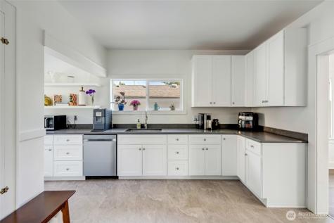 4918 S 3rd Avenue Everett WA 98203