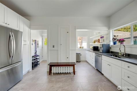 4918 S 3rd Avenue Everett WA 98203