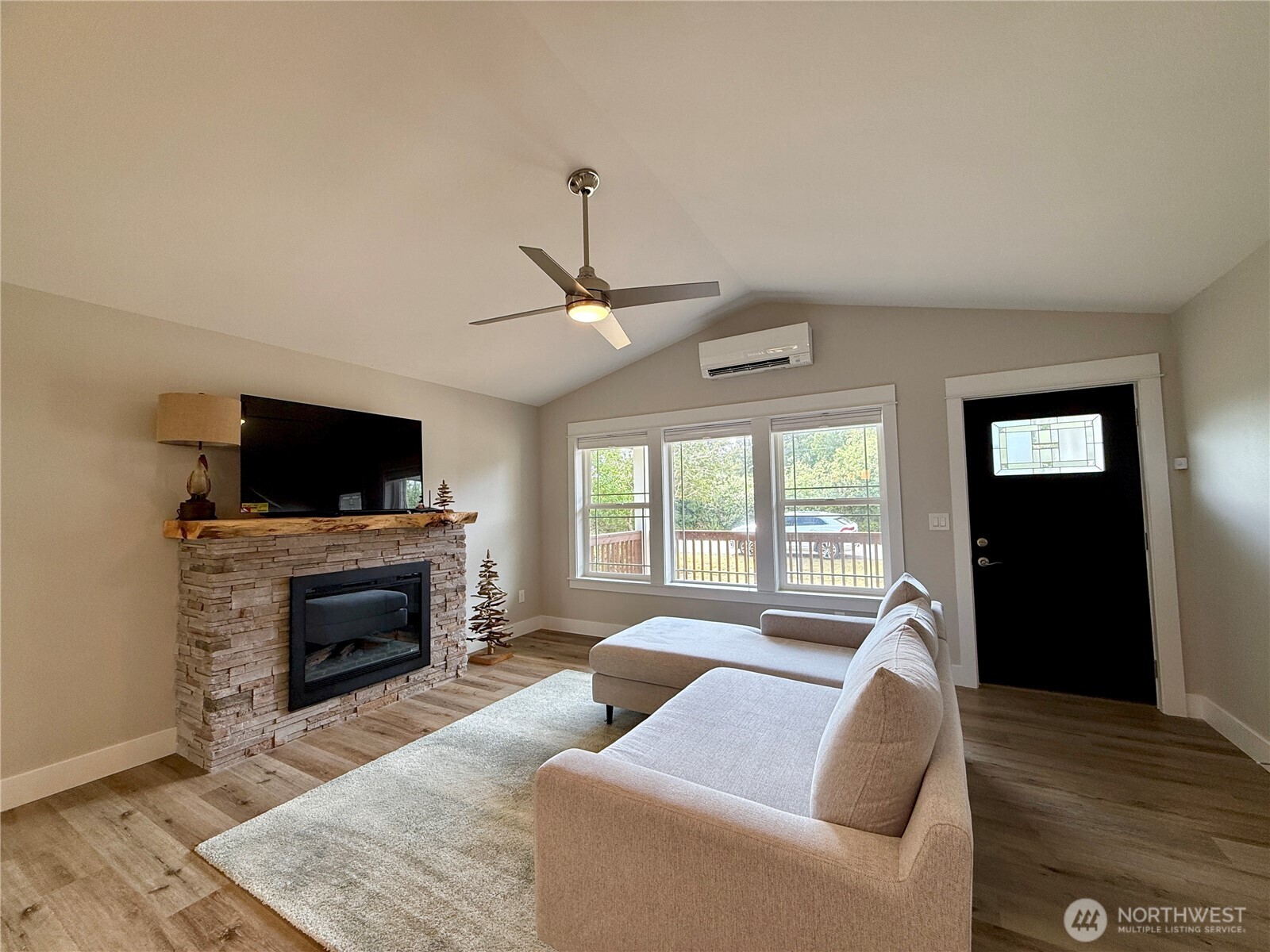 335 N Wynoochee Drive SW Ocean Shores WA 98569