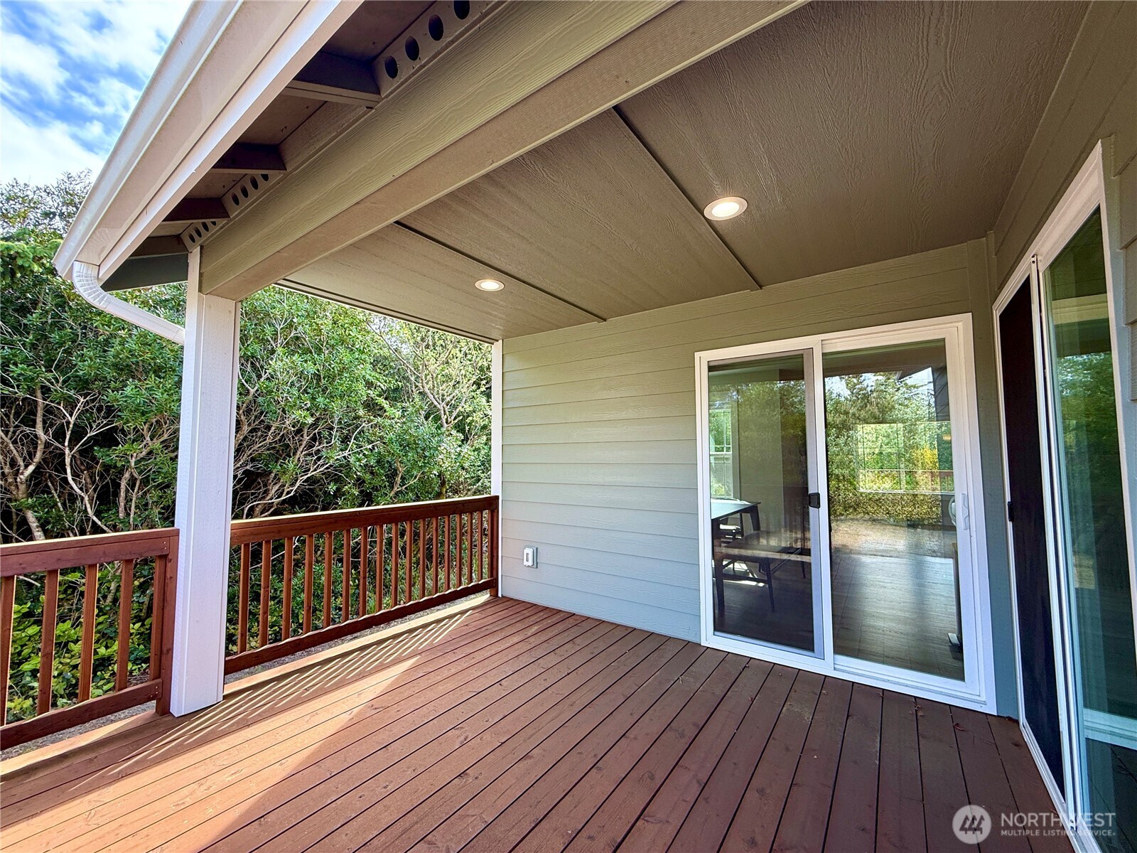 335 N Wynoochee Drive SW Ocean Shores WA 98569
