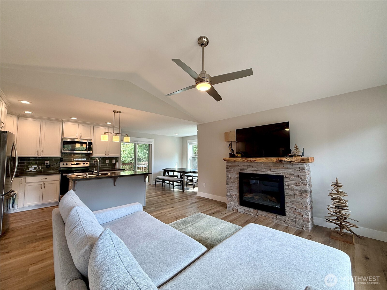335 N Wynoochee Drive SW Ocean Shores WA 98569