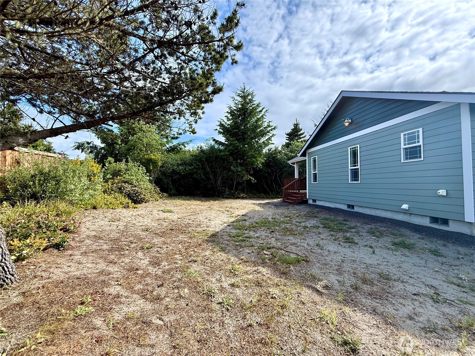 335 N Wynoochee Drive SW Ocean Shores WA 98569