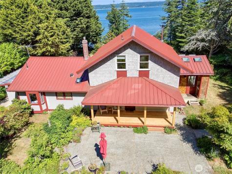372 Schwartz Road Nordland WA 98358