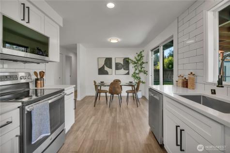 21720 SE 237th Street Maple Valley WA 98038