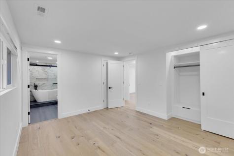 12816 130th Court NE Kirkland WA 98034