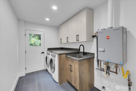 12816 130th Court NE Kirkland WA 98034