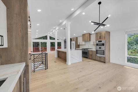 12816 130th Court NE Kirkland WA 98034