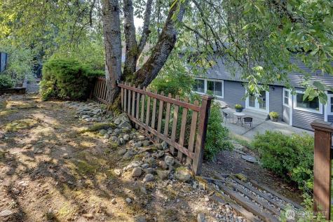 1744 229th Avenue NE Sammamish WA 98074