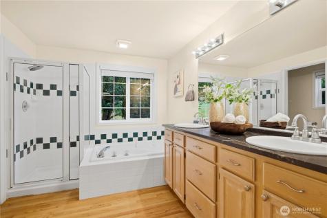 4017 251st Way NE Redmond WA 98053
