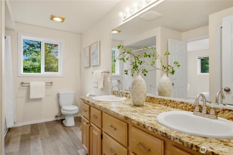 4017 251st Way NE Redmond WA 98053