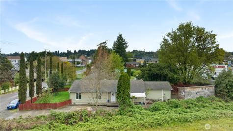 320 S 4th Street Elma WA 98541