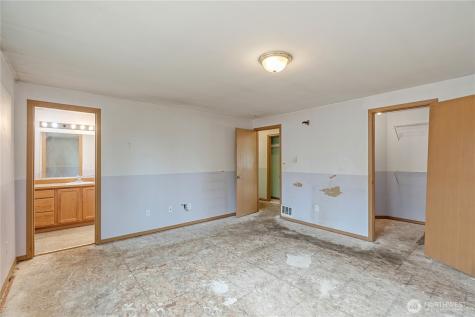 320 S 4th Street Elma WA 98541