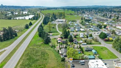 320 S 4th Street Elma WA 98541