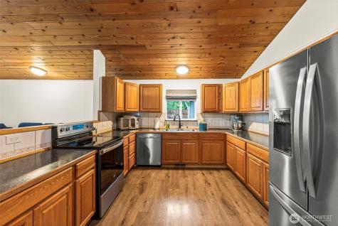 7613 352nd Street E Eatonville WA 98328
